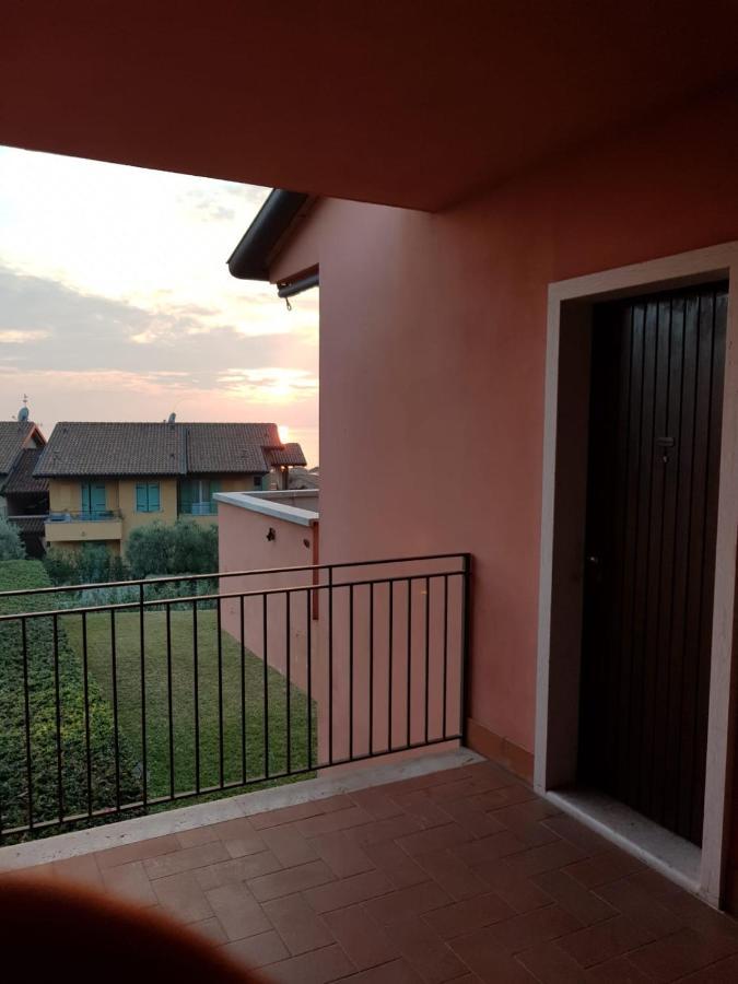 Mahatma Residence Lake View Lazise Exteriör bild