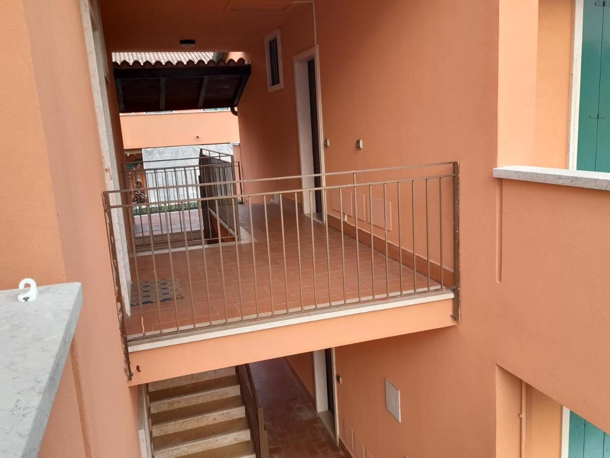 Mahatma Residence Lake View Lazise Exteriör bild