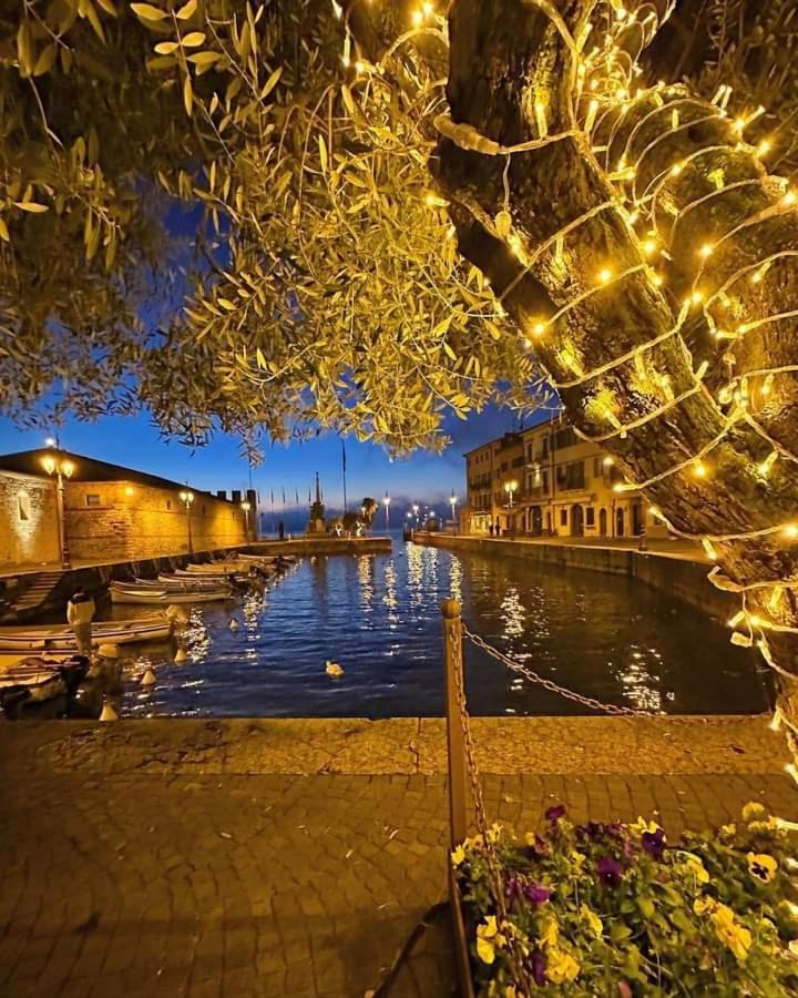 Mahatma Residence Lake View Lazise Exteriör bild