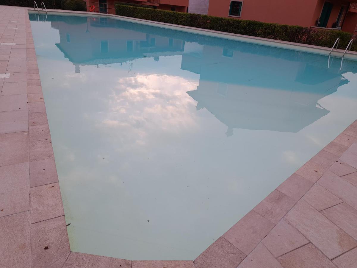 Mahatma Residence Lake View Lazise Exteriör bild