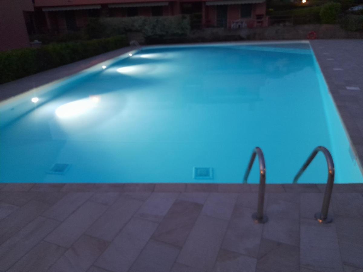 Mahatma Residence Lake View Lazise Exteriör bild