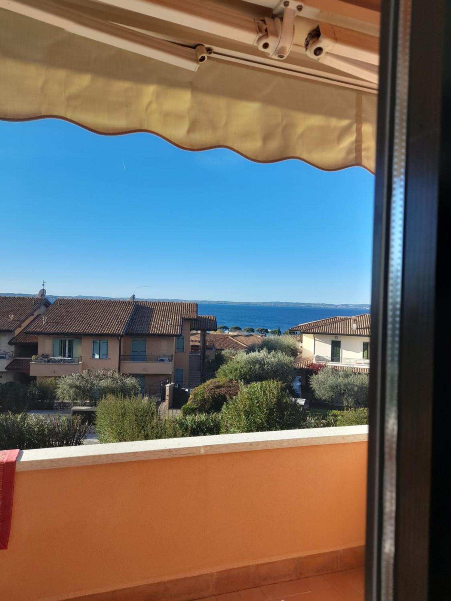 Mahatma Residence Lake View Lazise Exteriör bild
