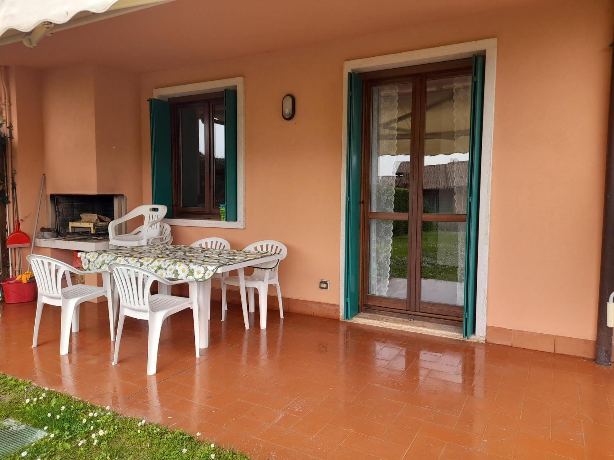Mahatma Residence Lake View Lazise Exteriör bild