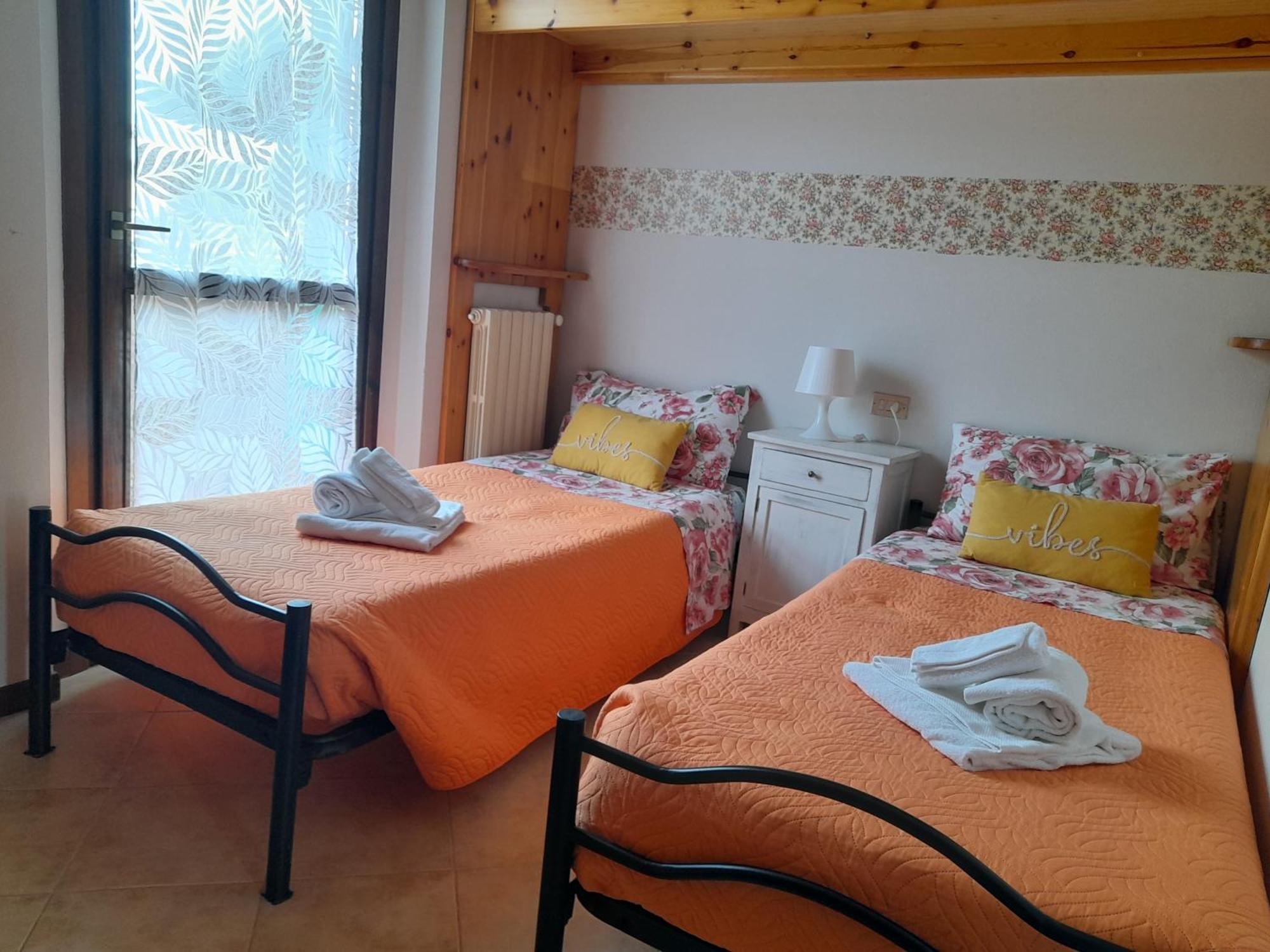 Mahatma Residence Lake View Lazise Rum bild